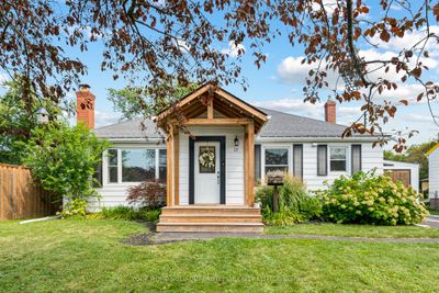 12 Walsh Ave, House other with 3 bedrooms, 2 bathrooms and 6 parking in Saint Catharines ON | Image 1