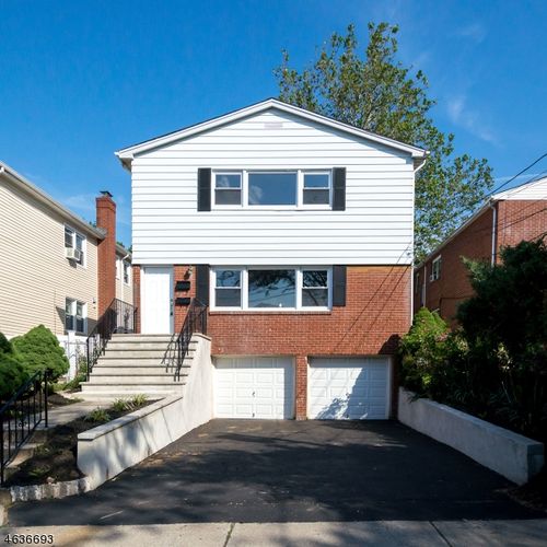 11 Troy Ct, Maplewood, NJ, 07040-3008 | Card Image