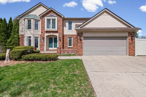 20281 Bannister Way, Clinton Township, MI, 48038-1419 | Card Image