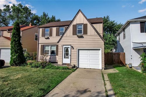470 Maynard Dr, Amherst, NY, 14226-2242 | Card Image
