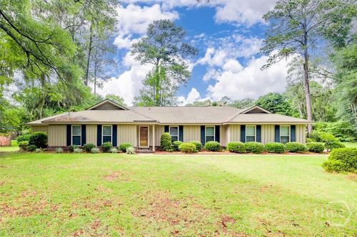 22 River Oaks Rd, Savannah, GA, 31410-1521 | Card Image