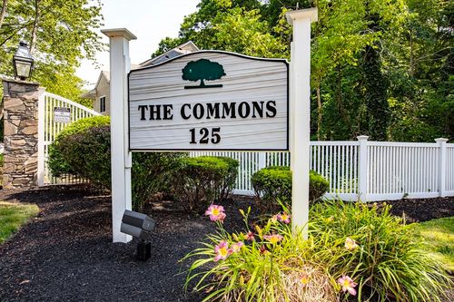 402-125 Highland St, Taunton, MA, 02780-4741 | Card Image