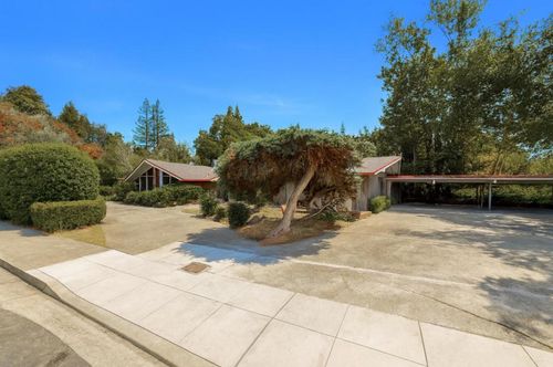 2 Campo Bello Ln, Menlo Park, CA, 94025-6220 | Card Image