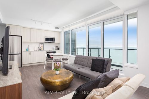 1810-1926 Lake Shore Blvd W, Toronto, ON, M6S1A1 | Card Image