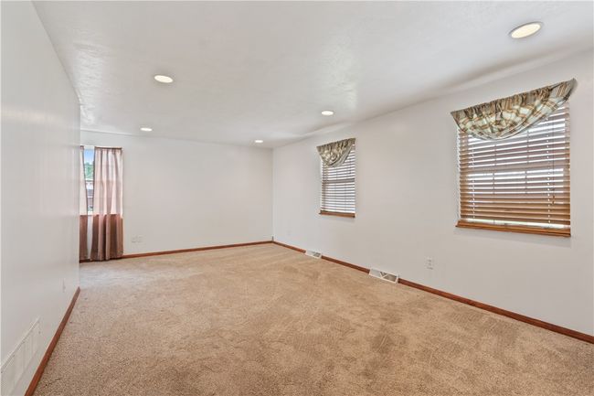 2034 Washington Blvd, House other with 3 bedrooms, 2 bathrooms and 2 parking in Glassport PA | Image 17