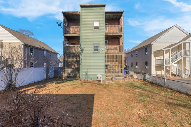 45-47 School St, Home with 12 bedrooms, 6 bathrooms and 6 parking in Hartford CT | Image 24