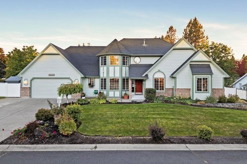 1124 E Brierwood Dr, Spokane, WA, 99218-1718 | Card Image