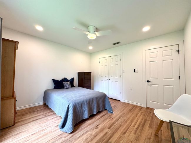 2012 W Lake Dr, House other with 3 bedrooms, 2 bathrooms and null parking in Gladewater TX | Image 27