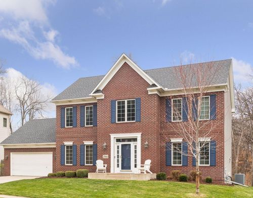 2066 Stone Creek Dr, Chanhassen, MN, 55317-7410 | Card Image