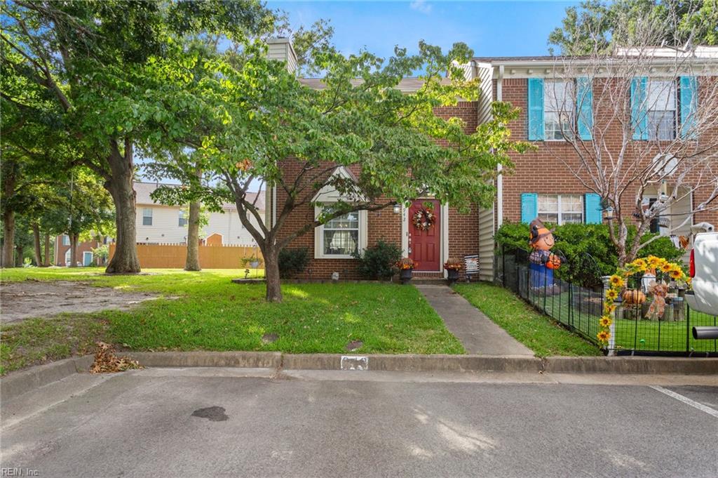 Still Harbor Cir, Chesapeake, VA 23320