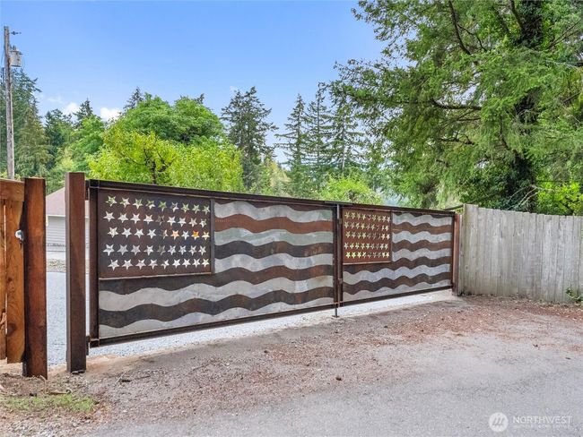 Front Gate | Image 34