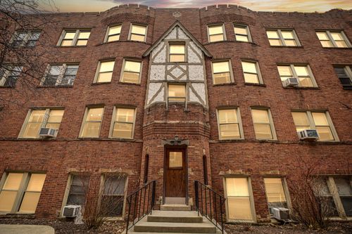 202-4126 Kedvale Ave, Chicago, IL, 60641-3186 | Card Image