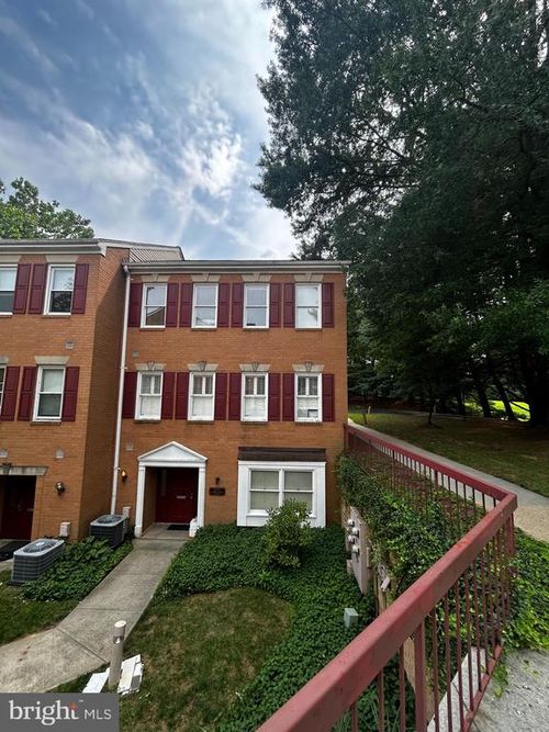 18504-18504 Office Park Dr, MONTGOMERY VILLAGE, MD, 20886-0585 | Card Image
