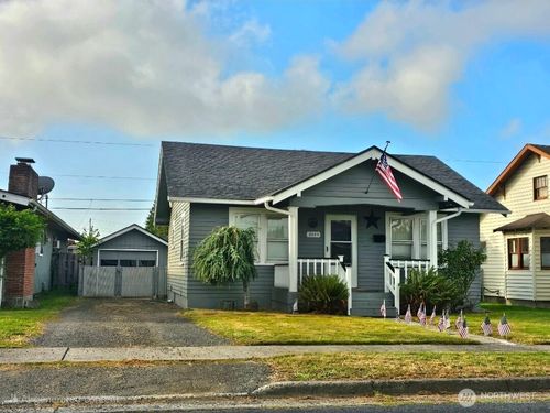 3019 Fir St, Longview, WA, 98632-1936 | Card Image