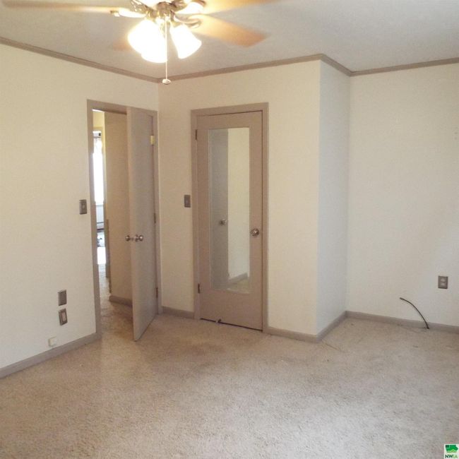 912 5 Th Ave, House other with 3 bedrooms, 2 bathrooms and null parking in Sibley IA | Image 7