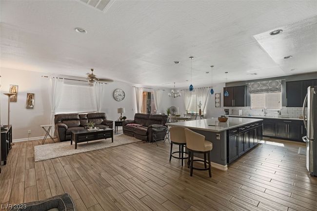 5595 Moore Cove Ave, House other with 3 bedrooms, 3 bathrooms and null parking in Las Vegas NV | Image 13