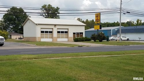 622 E Main St, Carbondale, IL, 62901-3105 | Card Image