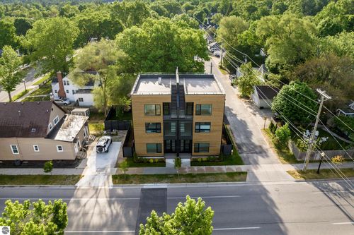 215 Barlow Street, Traverse City, MI, 49686 | Card Image