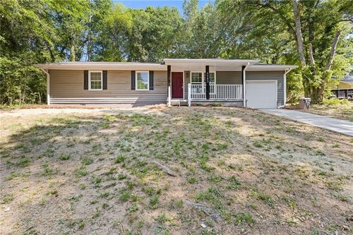 4583 N Woodlake Ln Se, Conyers, GA, 30013-4618 | Card Image