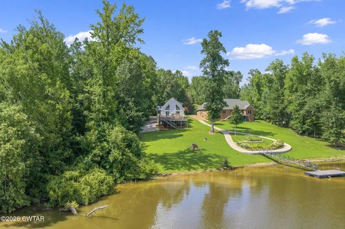 247 Featherfoot Parkway Loop, Parsons, TN, 38363-3581 | Card Image
