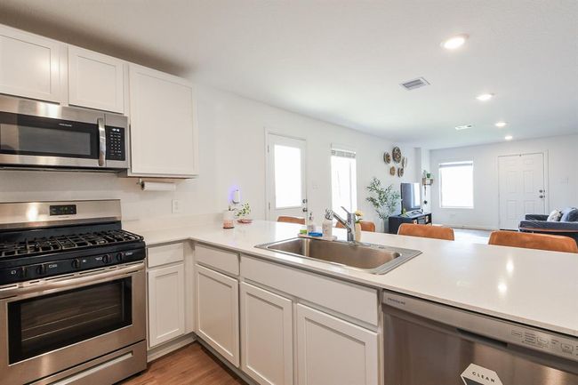 2728 Cadiz Bay Dr, House other with 3 bedrooms, 2 bathrooms and 2 parking in Conroe TX | Image 12