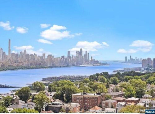 200 Winston, Cliffside Park, NJ, 07010 | Card Image