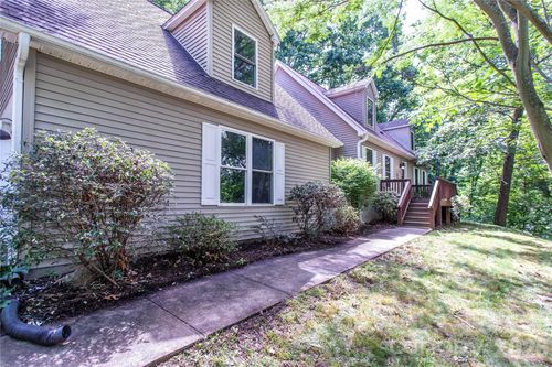 142 Blake Dr, Canton, NC, 28716-9120 | Card Image