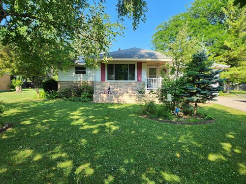 212 S Grove St, Standish, MI, 48658-9006 | Card Image