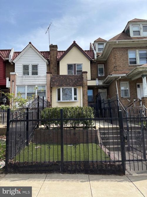 4003 E Roosevelt Blvd, PHILADELPHIA, PA, 19124-3031 | Card Image