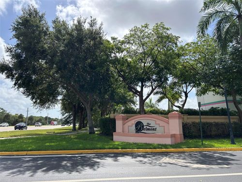 2709-2709 Belmont Ln, North Lauderdale, FL, 33068-4298 | Card Image