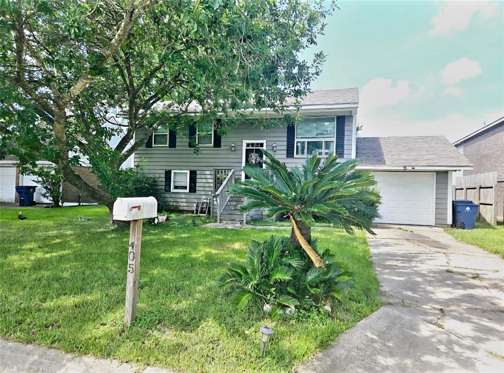 Linden Dr, Texas City, TX 77591