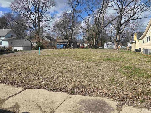 212 Clifford St, Anderson, IN, 46012-2930 | Card Image