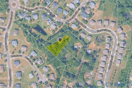 19190 Cardinal Heights Rd, Triangle, VA, 22172-2403 | Card Image