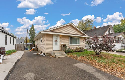 828 Deppe St, West Saint Paul, MN, 55118-5721 | Card Image
