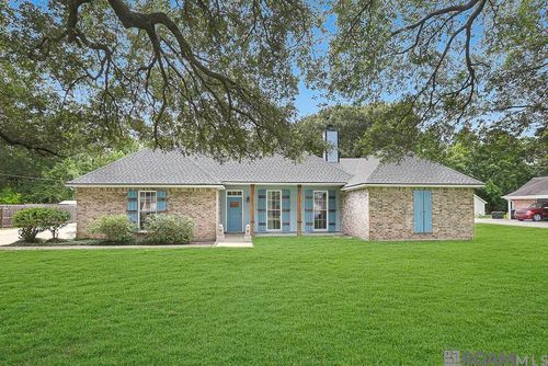 2110 S San Francisco Ave, Gonzales, LA, 70737-4948 | Card Image