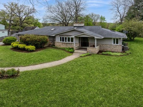 11613 Country Club Rd, Woodstock, IL, 60098-8037 | Card Image