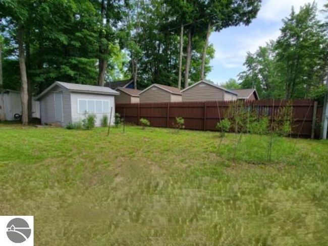 13876 Merril Ave Ne, House other with 2 bedrooms, 1 bathrooms and null parking in Kalkaska MI | Image 18