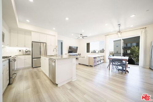 unit-205-27409 Journey Pl, Valencia, CA, 91381-2151 | Card Image