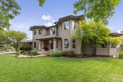 8024 Countryside Blvd, Rapid City, SD, 57702-8996 | Card Image