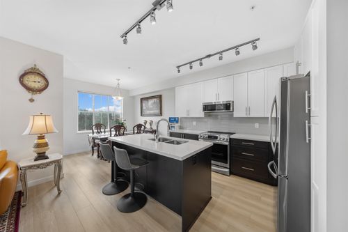 17-11176 Gilker Hill Rd, Maple Ridge, BC, V2W0G5 | Card Image