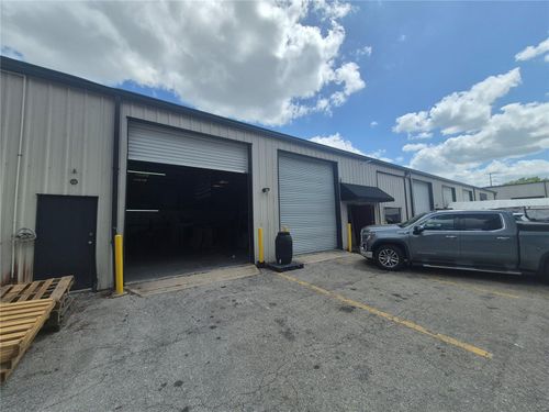 1635 Dale Mabry Hwy, LUTZ, FL, 33548-3000 | Card Image