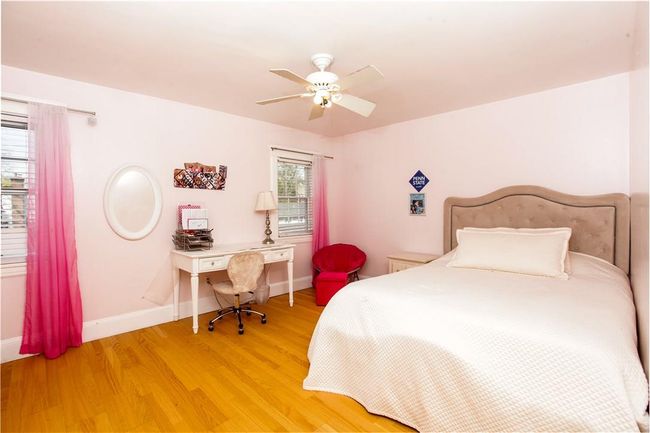 Family bedroom. | Image 14