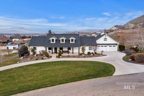 994 Walker Trl, Emmett, ID, 83617-5043 | Card Image