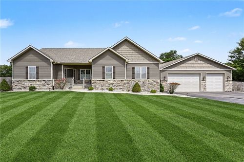 7076 Peters Rd, Tipp City, OH, 45371-2074 | Card Image