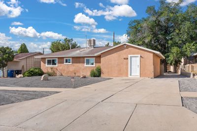 1008 Marron Circle Ne, House other with 3 bedrooms, 1 bathrooms and null parking in Albuquerque NM | Image 2