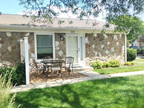 1114-1114 Hampton Hbr, Schaumburg, IL, 60193-4220 | Card Image