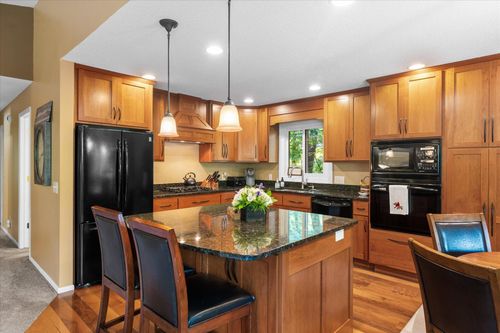 3309 Casco Cir, Wayzata, MN, 55391-9718 | Card Image