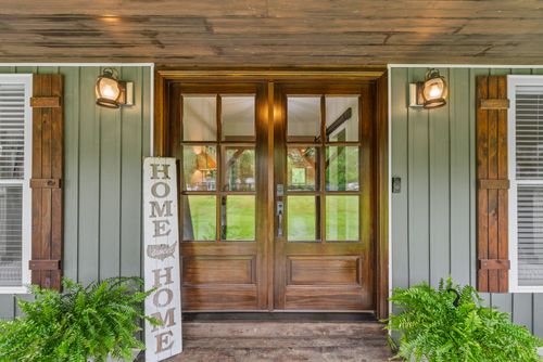 217 Rockhouse Rd, Hohenwald, TN, 38462-5191 | Card Image
