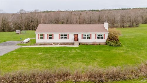 818 N Church Rd, Lacona, NY, 13083-4158 | Card Image