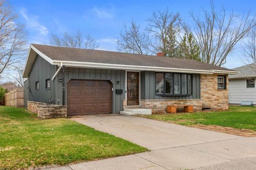 3001 Center Street, Stevens Point, WI, 54481 | Card Image